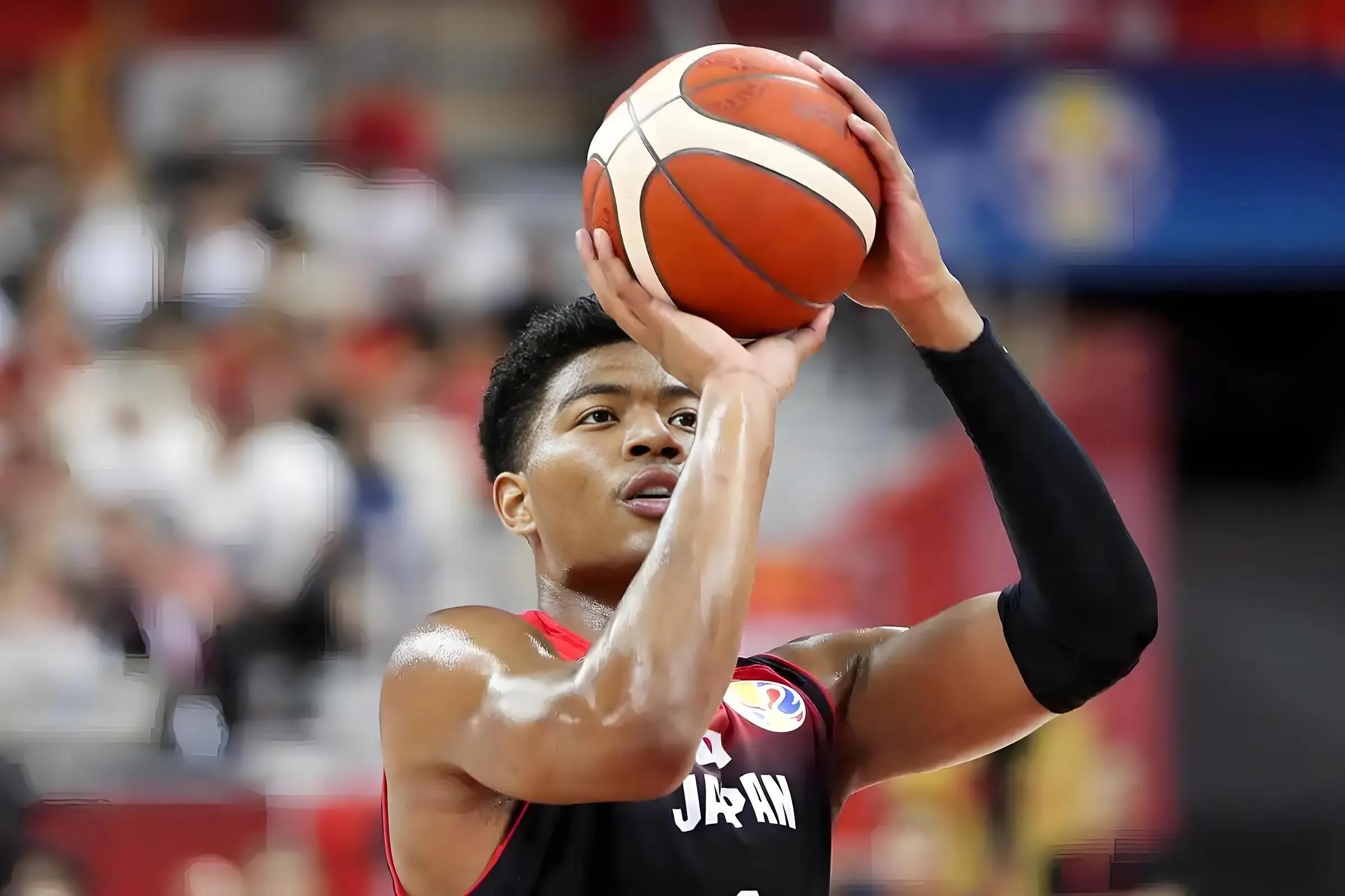 日本篮球明星人气飙升，支持者们疯狂呼喊的简单介绍